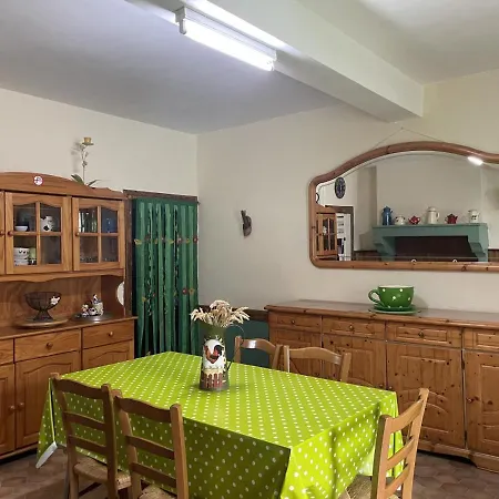 Familiale Avec Mini-ferme Et Activites Pour Enfants - Fr-1-489-121 Holiday home