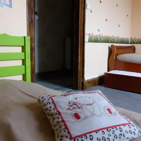 Holiday home Familiale Avec Mini-ferme Et Activites Pour Enfants - Fr-1-489-121